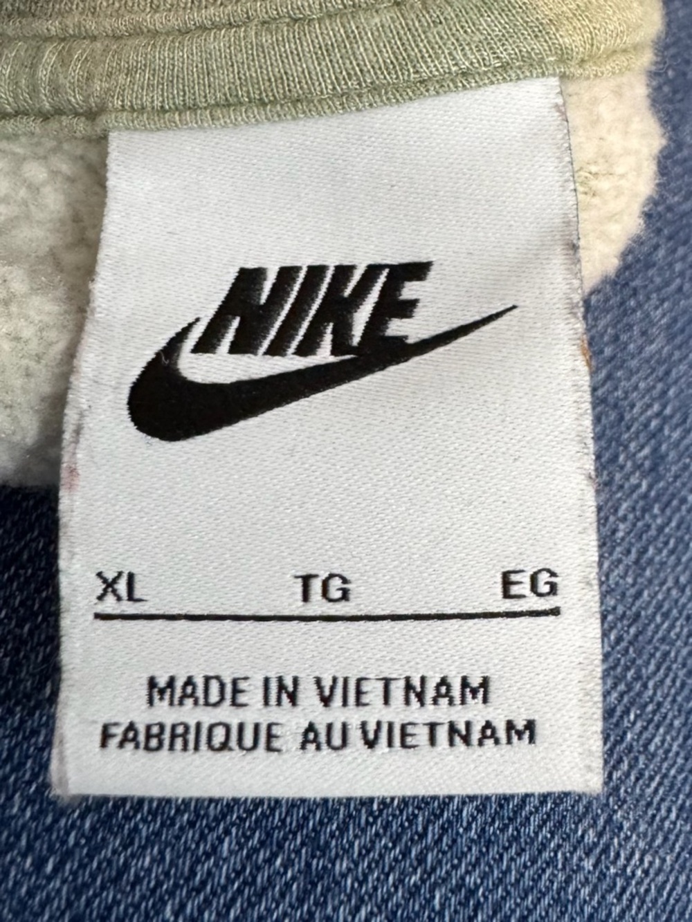 Nike 3 Pullover Sweatshirts Bundle XL - Picture 2 of 15